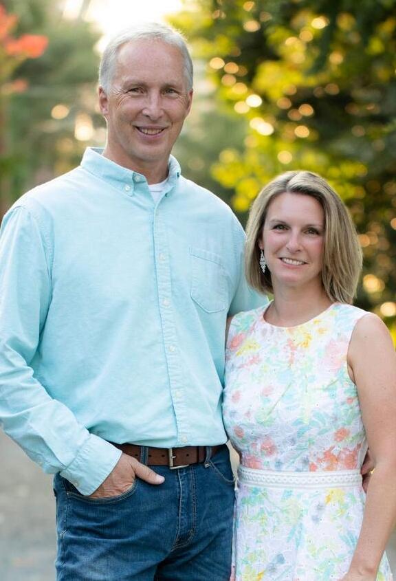 Real Estate Agent The Sinnett Property Team - Brent Sinnett & Amy Zolad