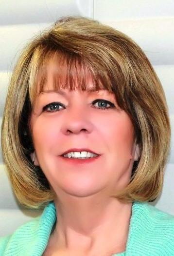 Real Estate Agent Sharon Beckner